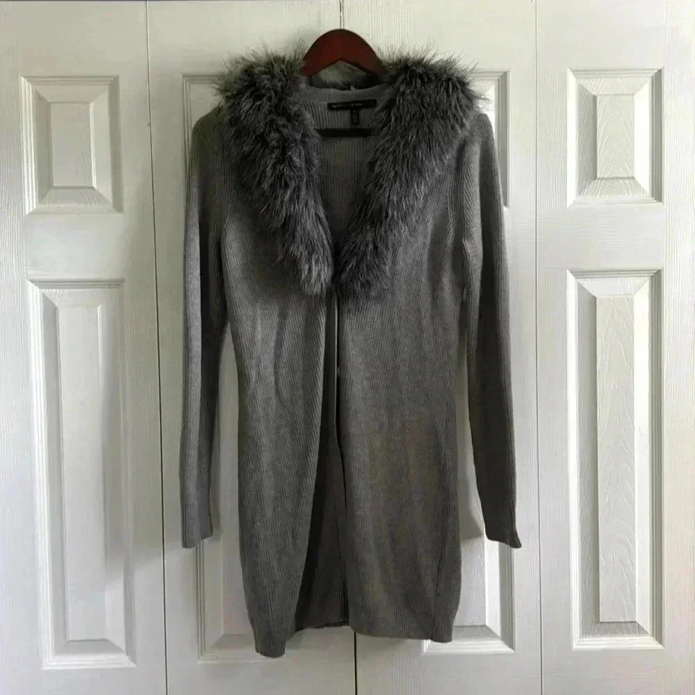 WHITE HOUSE BLACK MARKET CARDIGAN WITH FAUX FUR SIZE XS